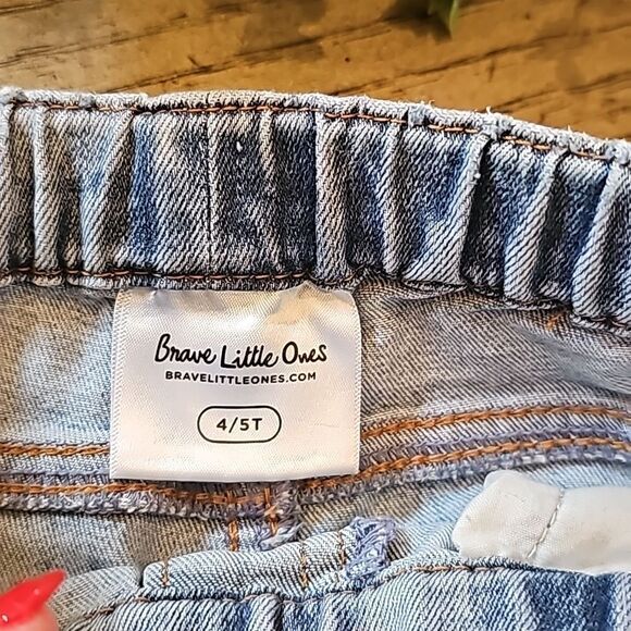 Girls jeggings size 4/5T brave little ones - Picture 4 of 13